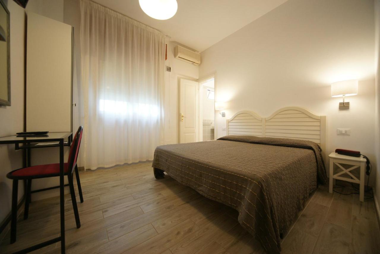 Hotel Liberty Viareggio Luaran gambar